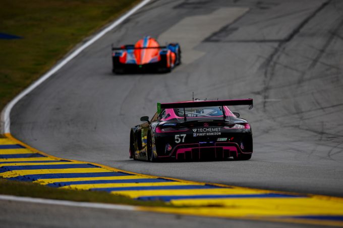 Indy Dontje IMSA GTD-kampioen 2025 #57 Mercedes-AMG GT3 Winward Racing Foto 12