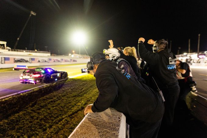 Indy Dontje IMSA GTD-kampioen 2025 #57 Mercedes-AMG GT3 Winward Racing Foto 9