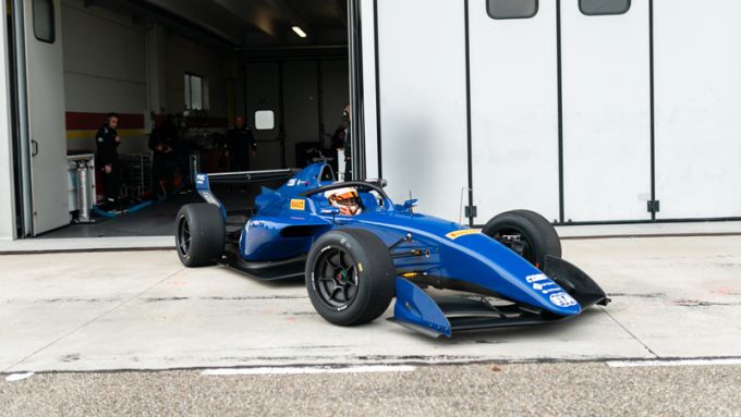 De nieuwe Tatuus T-326 onthuld in Monza