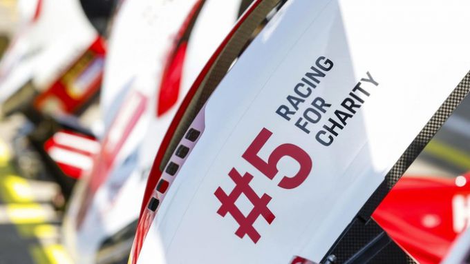 Porsche ABB FIA Formula E World Championship 2025-26 Racing for Charity 6