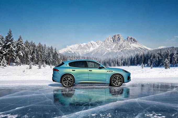 Maserati_Grecale_Cristallo.