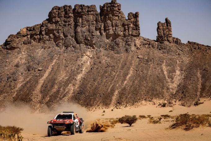 Dakar Rally Toyota Gazoo Racing W2RC-team (TGR W2RC) blufpoker 8e etappe Foto 19