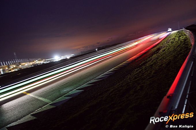 Circuit Zandvoort by night foto Bas Kaligis