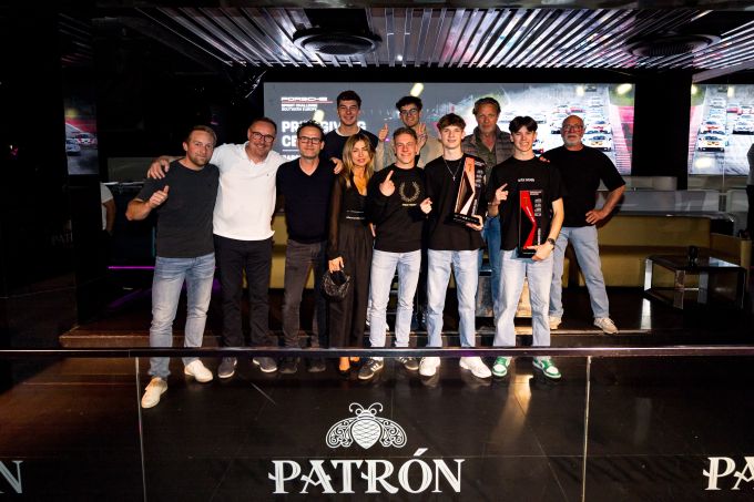 Autocoureur Milan Marczak kampioen in Porsche Sprint Challenge Southern Europe!