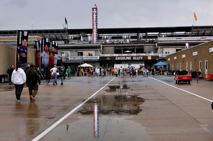 Indy 500 kwalificatie regen Rinus Veekay